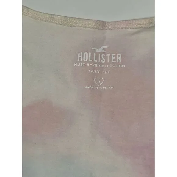 Hollister Womens T-Shirt Cropped Short Sleeve V-Neck Wrapped Sz S‎ Baby Tee - Picture 2 of 6